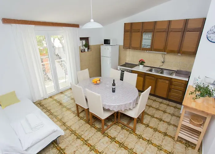Pinery Apartman Makarska