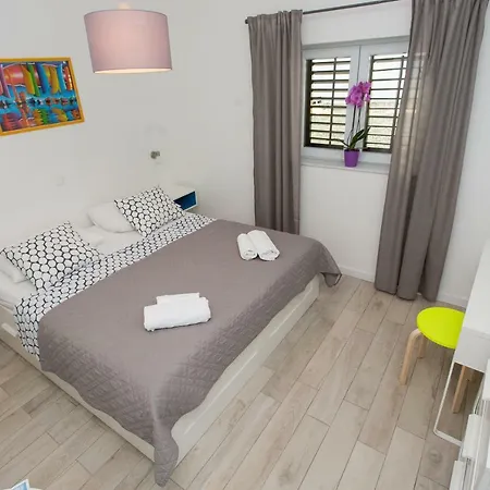 Pinery Apartment *
