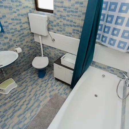 Pinery Apartment Makarska