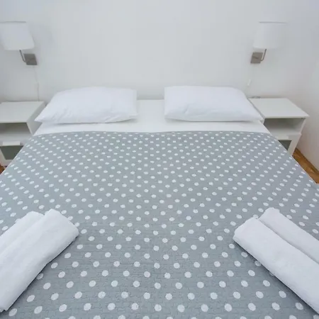 Apartment Pinery