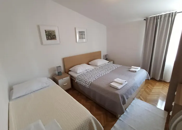Apartment Pinery Makarska